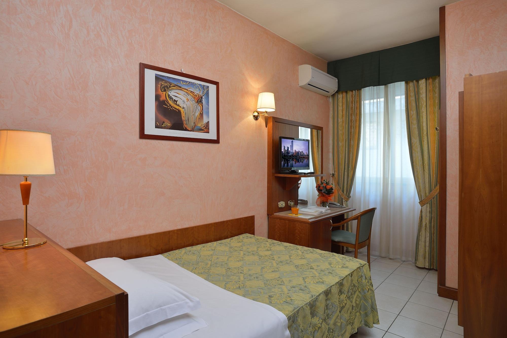 בולוניה Astor Hotel מראה חיצוני תמונה