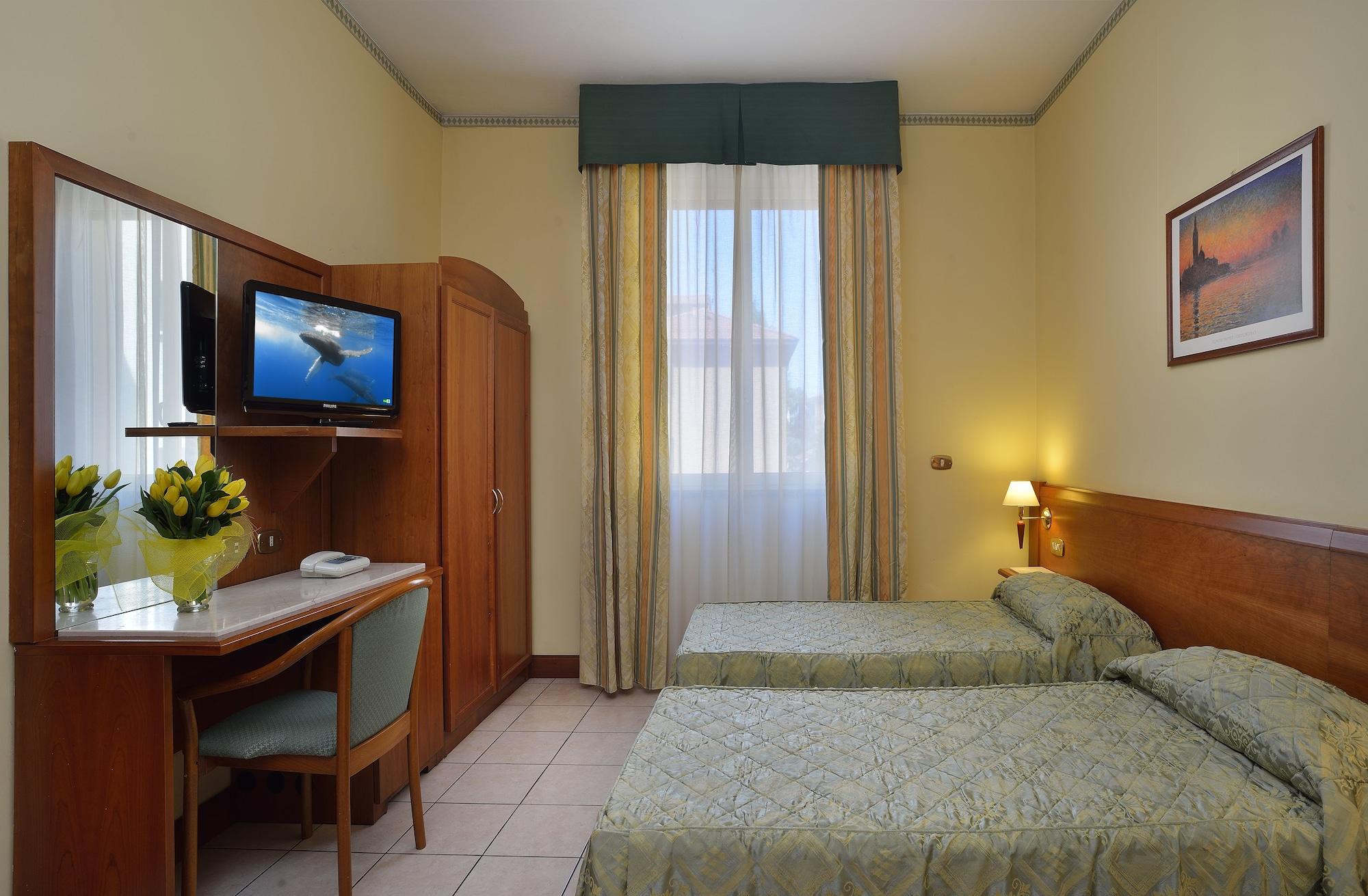 בולוניה Astor Hotel מראה חיצוני תמונה