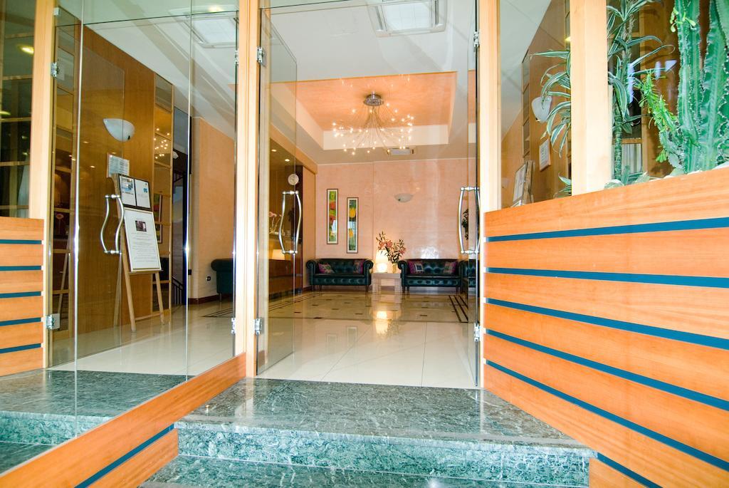 בולוניה Astor Hotel מראה חיצוני תמונה