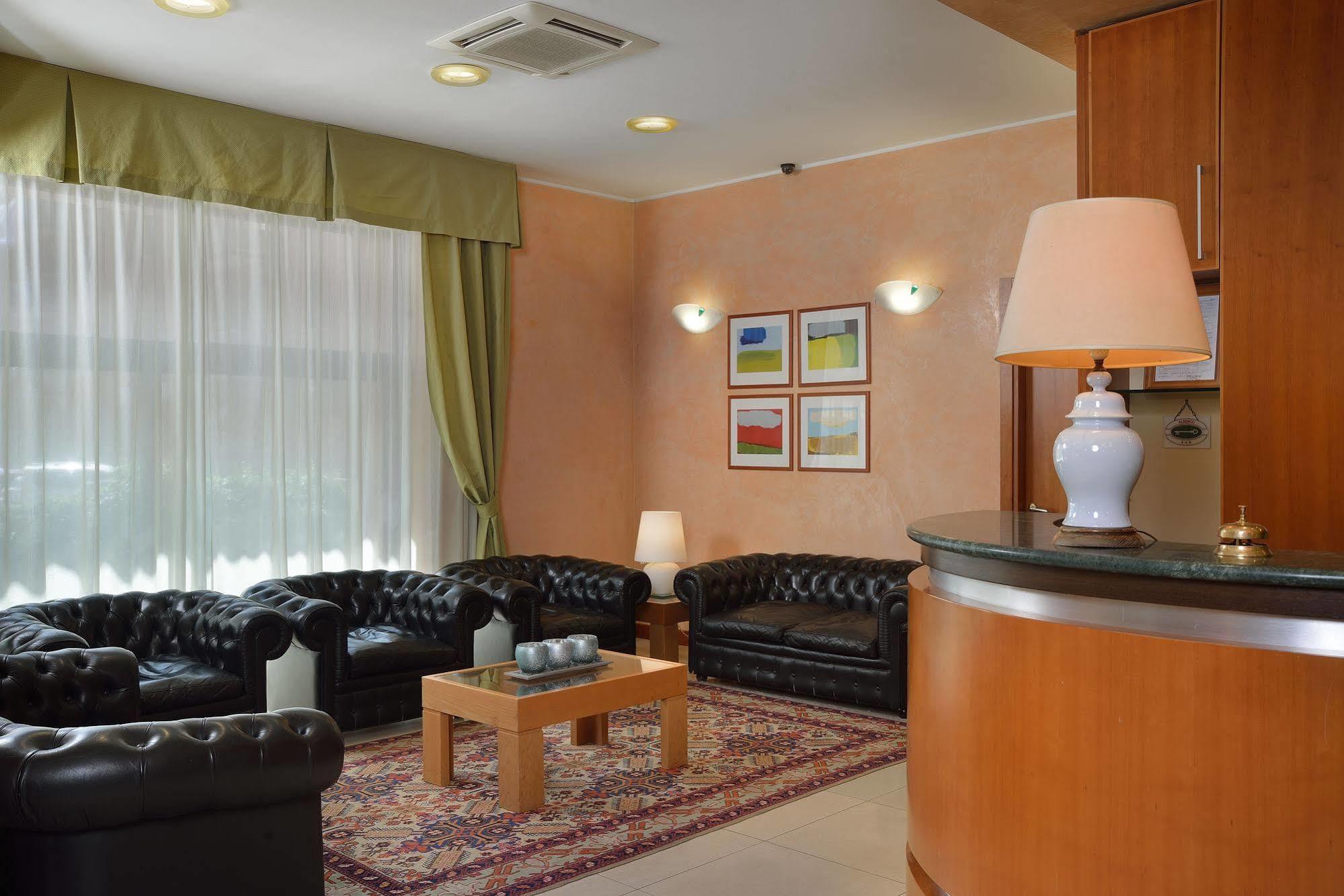 בולוניה Astor Hotel מראה חיצוני תמונה